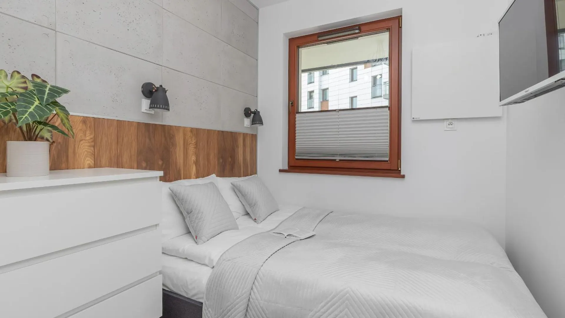 Apartment In Gdansk Center With Balcony, Parking And Air Conditioning By Noclegi Renters
