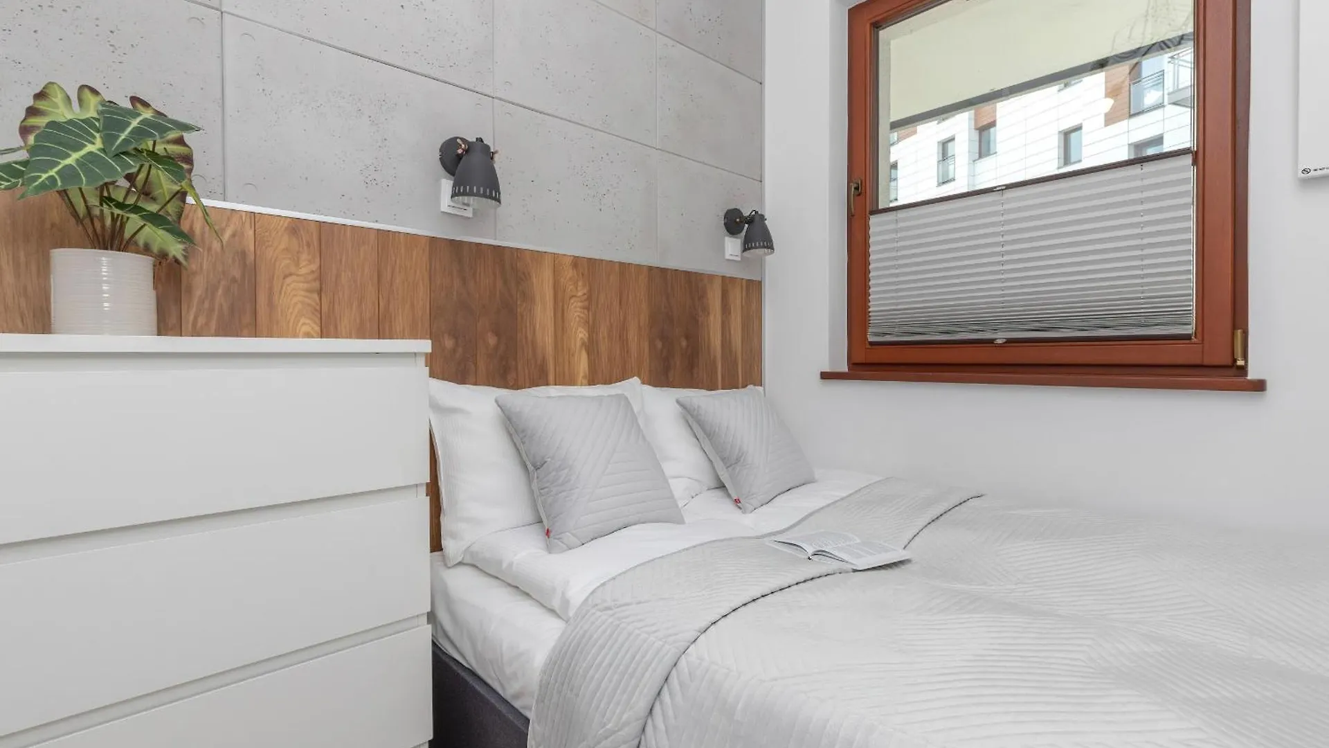 Apartment In Gdansk Center With Balcony, Parking And Air Conditioning By Noclegi Renters