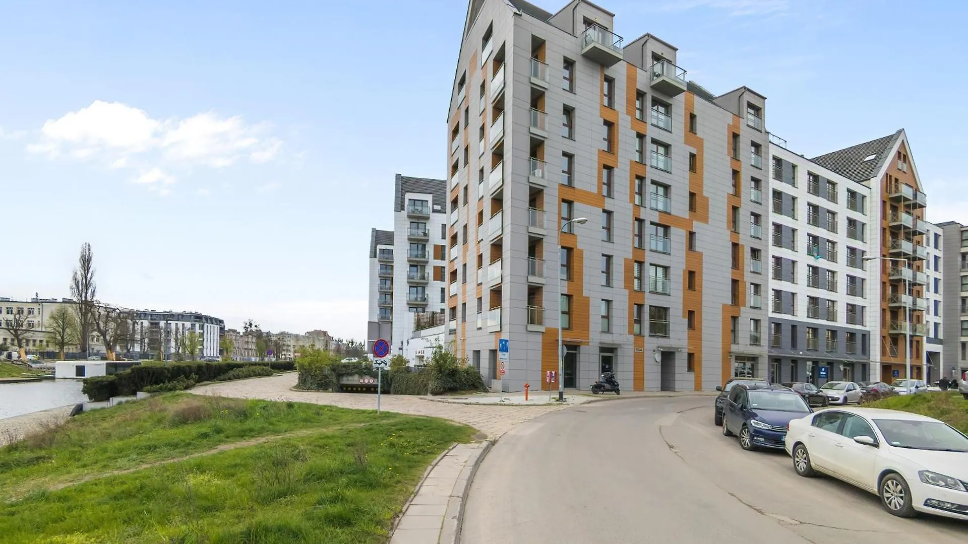 Apartment In Gdansk Center With Balcony, Parking And Air Conditioning By Noclegi Renters